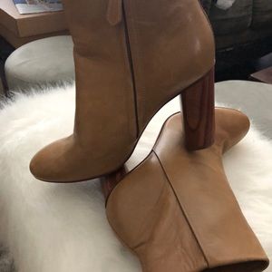 Tory Burch Tan All Leather Shoes